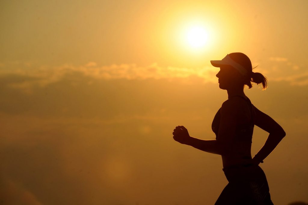running-runner-long-distance-fitness